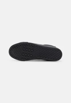 Pier One UNISEX - Sneakersy Niskie - Black 12 Pier One UNISEX - Sneakersy Niskie - Black -Dyskont Obuwniczy 235a7286ca63483c89986db9ab1a2c41