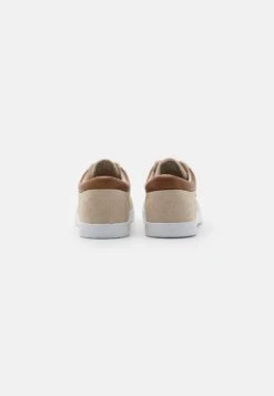 Pier One UNISEX - Sneakersy Niskie - Beige 10 Pier One UNISEX - Sneakersy Niskie - Beige -Dyskont Obuwniczy 25eb778e2a144dc3a08b80223db3495e