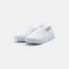 Pier One UNISEX - Sneakersy Niskie - White 1 Pier One UNISEX - Sneakersy Niskie - White -Dyskont Obuwniczy 56754ff6d0d946009f793a6568b26899