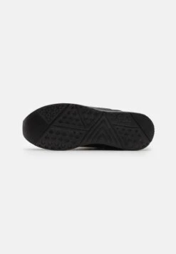 Pier One Sneakersy Niskie - Black 10 Pier One Sneakersy Niskie - Black -Dyskont Obuwniczy 5b1e669771994794b19ab8ef362bfffd