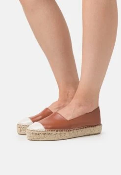 Pier One LEATHER - Półbuty Wsuwane - Cognac