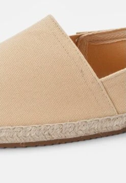 Pier One RENA ESPADRILLE UNISEX - Espadryle - Beige 11 Pier One RENA ESPADRILLE UNISEX - Espadryle - Beige -Dyskont Obuwniczy 7bf9f79cf7ad4df8a90b17f86d74fca8