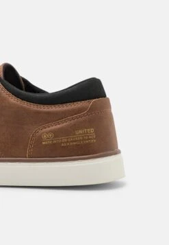 Pier One Sneakersy Niskie - Cognac -Dyskont Obuwniczy 8733e13d37d6492285523affe08eb939