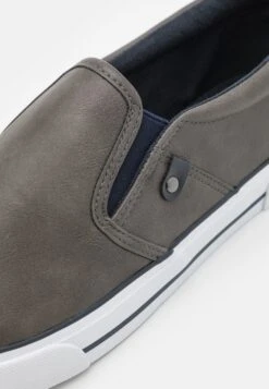 Pier One UNISEX - Sneakersy Niskie - Grey -Dyskont Obuwniczy 8f4c3bab60a8427abbcea954eebfdf86