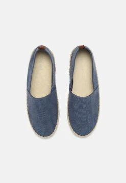 Pier One RENA ESPADRILLE UNISEX - Espadryle - Blue 12 Pier One RENA ESPADRILLE UNISEX - Espadryle - Blue -Dyskont Obuwniczy a712e8e1ca864c359ade29147a29a43e