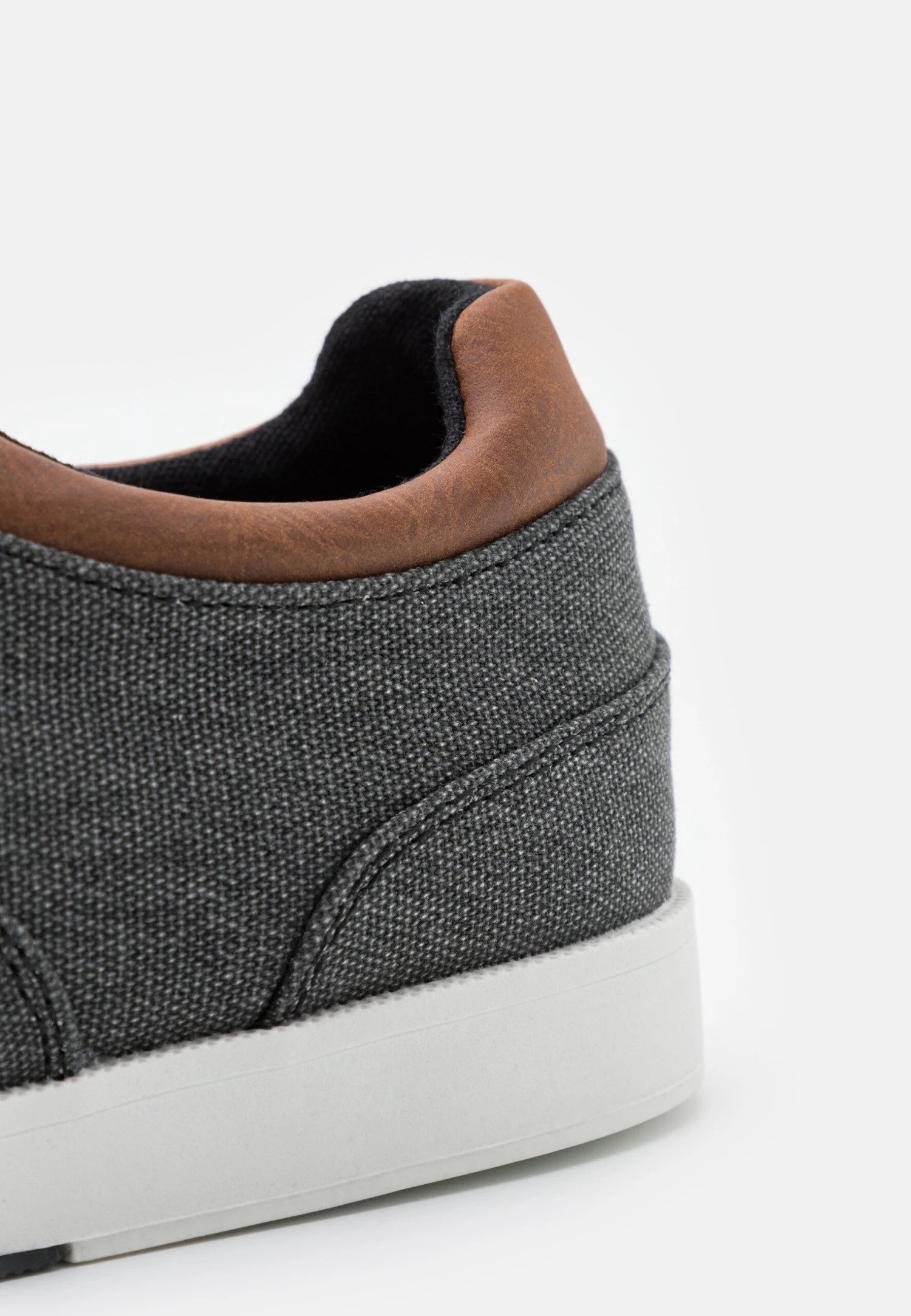 Pier One Sznurowane Obuwie Sportowe - Black 7 Pier One Sznurowane Obuwie Sportowe - Black - obrazek 6