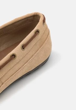 Pier One UNISEX - Półbuty Wsuwane - Beige 11 Pier One UNISEX - Półbuty Wsuwane - Beige -Dyskont Obuwniczy b84568eee1c94db9b2bb126621057665