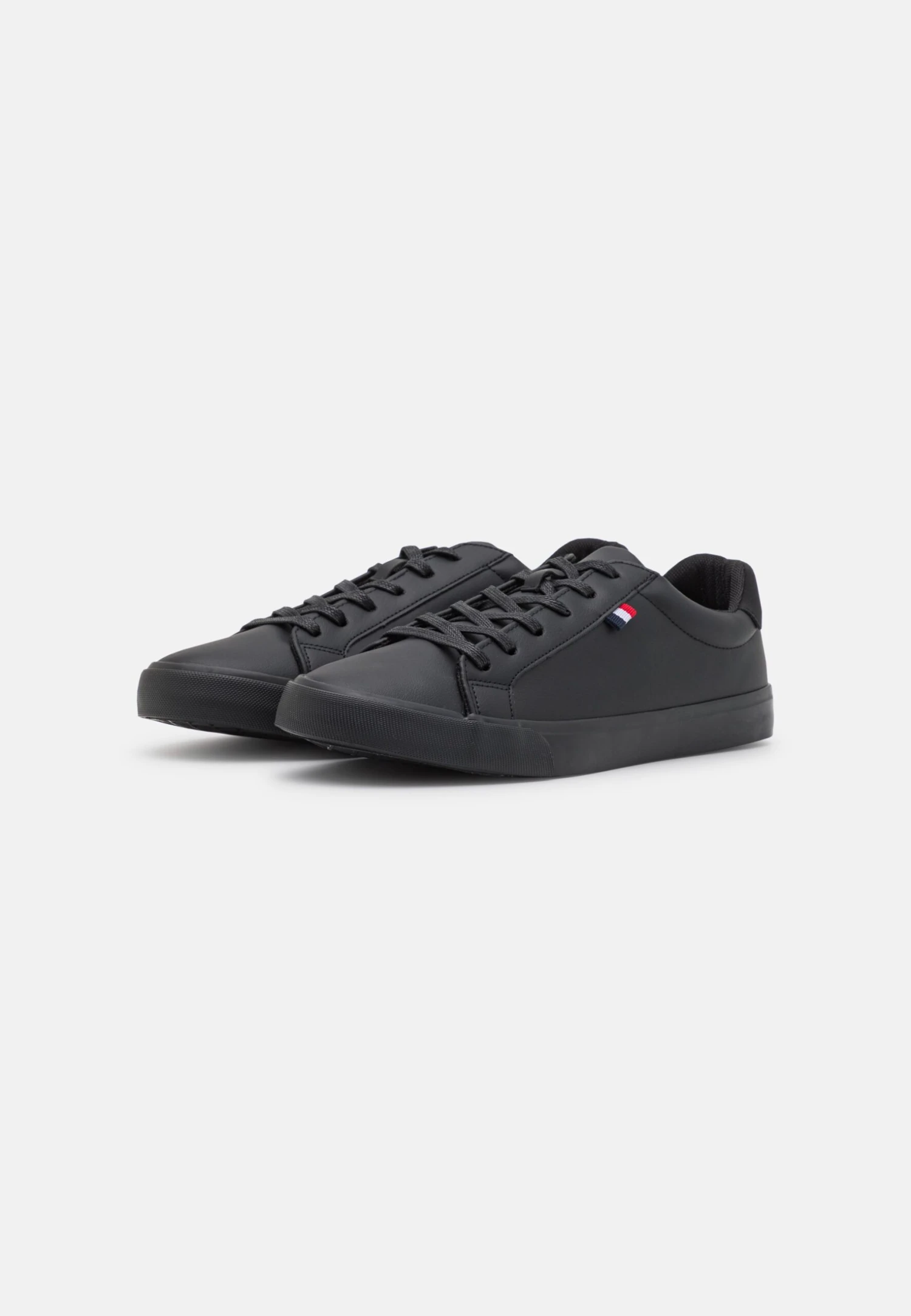 Pier One UNISEX - Sneakersy Niskie - Black 4 Pier One UNISEX - Sneakersy Niskie - Black - obrazek 2