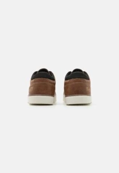 Pier One Sneakersy Niskie - Cognac -Dyskont Obuwniczy c179352cbf354ec887f25290834dd5a5