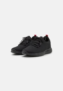 Pier One UNISEX - Sneakersy Niskie - Black